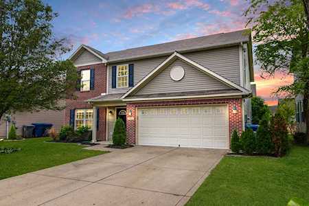 15511 Landsbrook E Noblesville, IN 46060