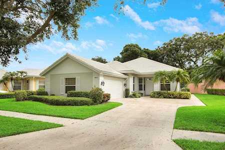 8515 Doverbrook Drive Palm Beach Gardens, FL 33410