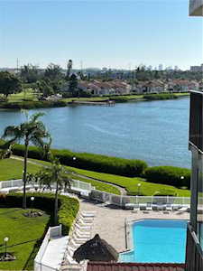 6158 Palma Del Mar Blvd S #605 St. Petersburg, FL 33715