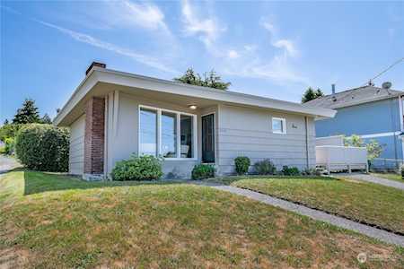 19708 24th Ave NW Shoreline, WA 98177