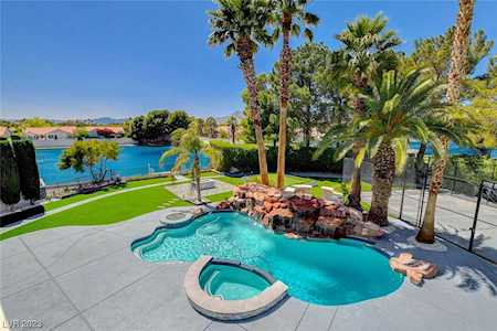 2605 Sun Reef Rd Las Vegas, NV 89128