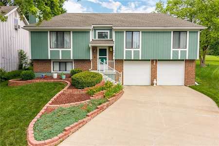 6813 E 144th Place Grandview, MO 64030