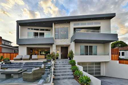 3410 Crown Point Dr San Diego, CA 92109