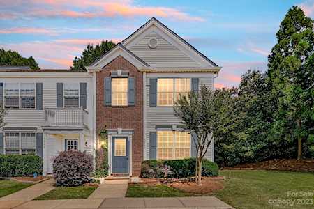 3260 Mannington Dr Charlotte, NC 28270