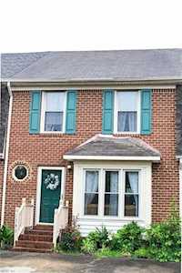 1742 Volvo Parkway Chesapeake, VA 23320