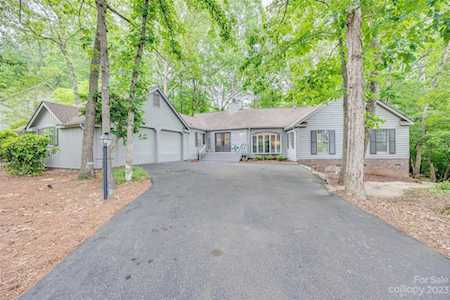 6 Sandy Cove Rd Lake Wylie, SC 29710