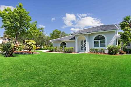 10679 NW 32nd Ct Coral Springs, FL 33065