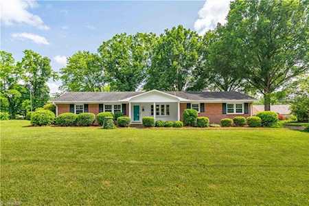 4912 Stonington Road Winston Salem, NC 27103