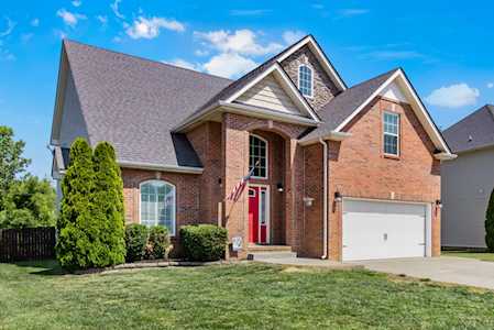 1708 Autumn Dr Clarksville, TN 37042