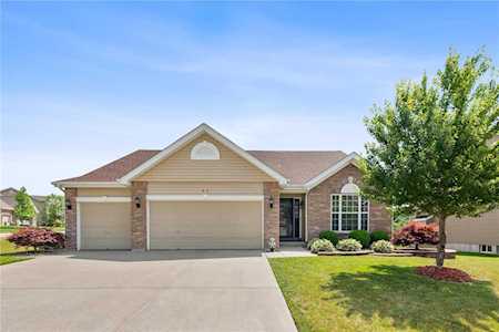 82 S Ridgewynd Court Lake St Louis, MO 63367