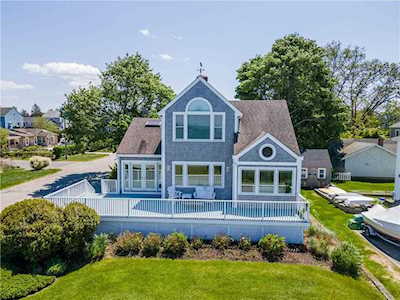 166 Common Fence Blvd Portsmouth, RI 02871