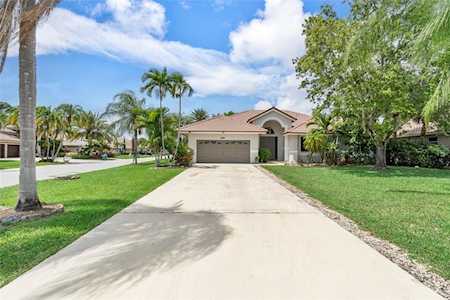4133 NW 83rd Ln Coral Springs, FL 33065