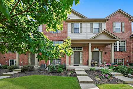 526 Metropolitan St Aurora, IL 60502