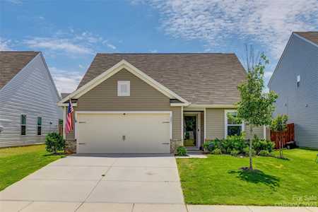223 Hidden Lakes Rd Statesville, NC 28677