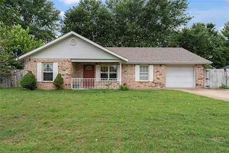 257 Samuel Place Farmington, AR 72730