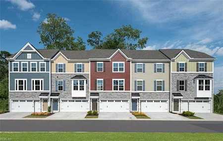 1739 Ark Royal Rd Chesapeake, VA 23323