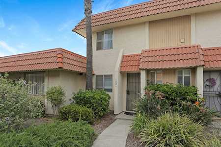 1681 Rue De Valle San Marcos, CA 92078