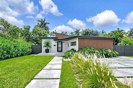 7531 Miami View Dr North Bay Village, FL 33141