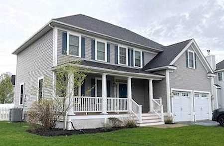 28 Liberty Road Bedford, MA 01730