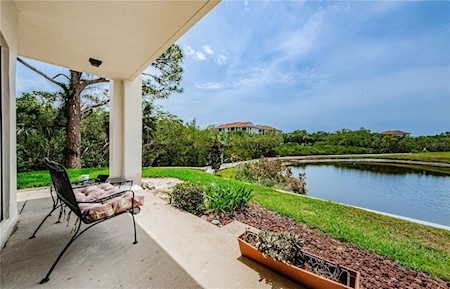 206 Mariner Dr Tarpon Springs, FL 34689