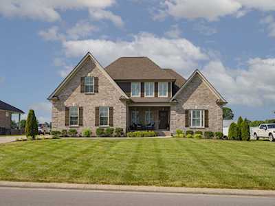 1554 North Side Dr Murfreesboro, TN 37130