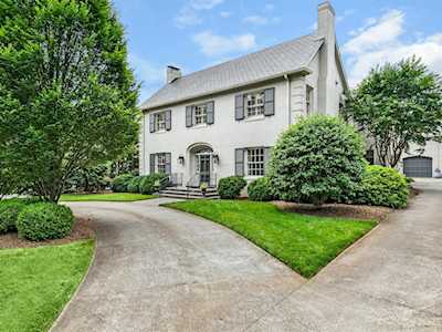 1734 Queens Rd W Charlotte, NC 28207