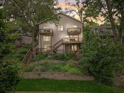 5409 E Lake Shore Dr Wonder Lake, IL 60097