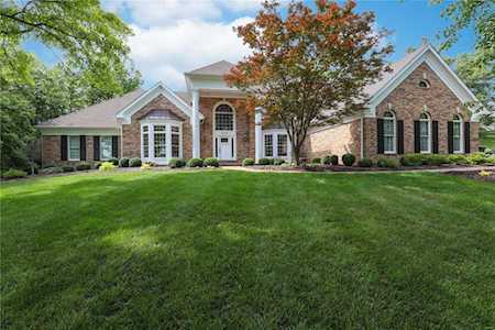 2007 Kingspointe Dr Chesterfield, MO 63005