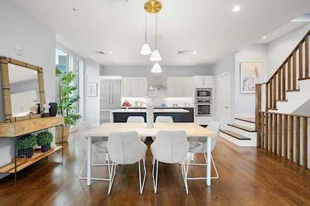 1672R Washington St #TH-1 Boston, MA 02118
