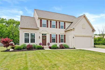 2506 Daegan Dr Avon, OH 44011