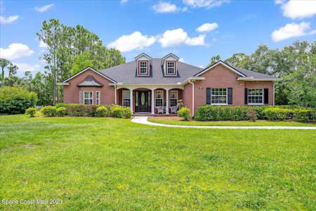 5465 Bob White Trail Mims, FL 32754