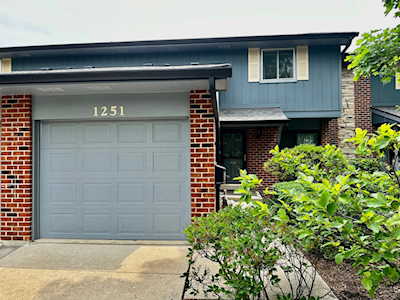 1251 Croydon Ct Wheaton, IL 60189