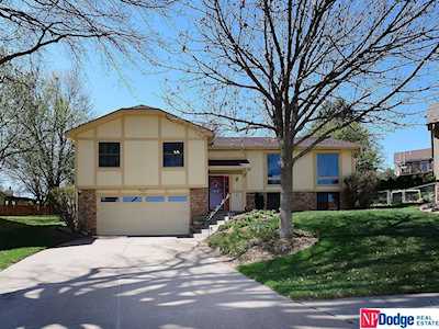 15025 Hawthorne Circle Omaha, NE 68154