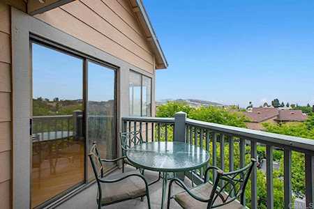 3025 Golden Oak Way Spring Valley, CA 91978