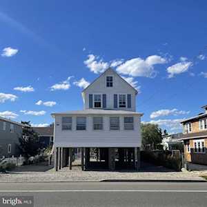907 N Central Ave Surf City, NJ 08008