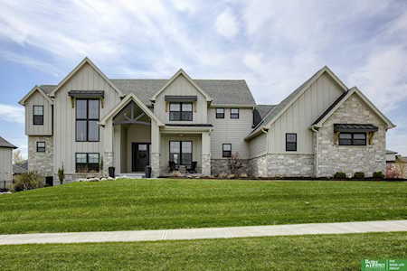 21821 Dorcas St Omaha, NE 68022