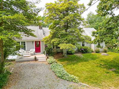 9 Cedar Point Ave Mattapoisett, MA 02739