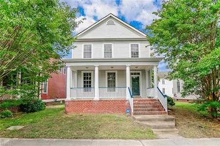 708 Bismarck St Portsmouth, VA 23704