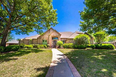 913 Edgemeer Lane Southlake, TX 76092