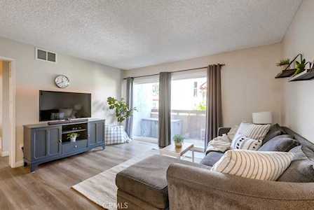 2501 W Sunflower Ave #F14 Santa Ana, CA 92704