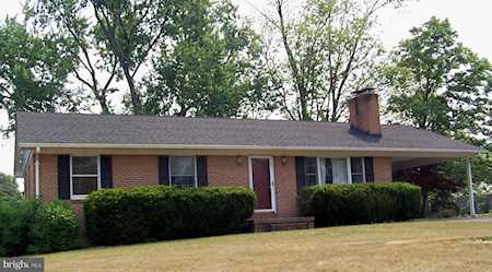 232 Milam Dr Winchester, VA 22602