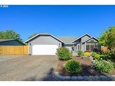 1415 SW Goucher ST Mcminnville, OR 97128
