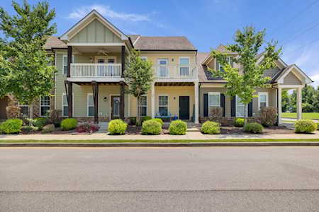 2825 Sterlingshire Dr Murfreesboro, TN 37128