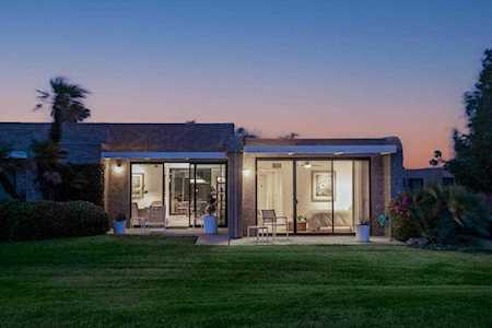 867 N Cerritos Dr Palm Springs, CA 92262