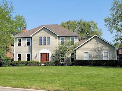 3500 Persimmon Dr Algonquin, IL 60102