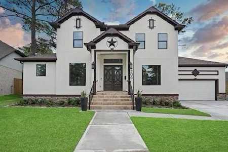 206 Faust Ln Houston, TX 77024