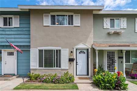 9848 Argyle Dr Huntington Beach, CA 92646
