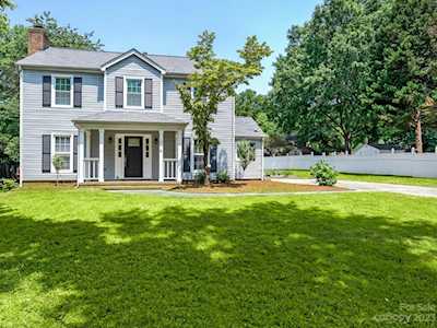 314 Sunnywood Ln Charlotte, NC 28270