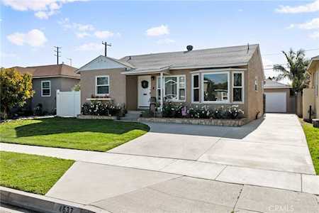 4637 Hackett Ave Lakewood, CA 90713