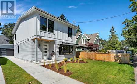 2268 Windsor Road Oak Bay, BC V8S3E1